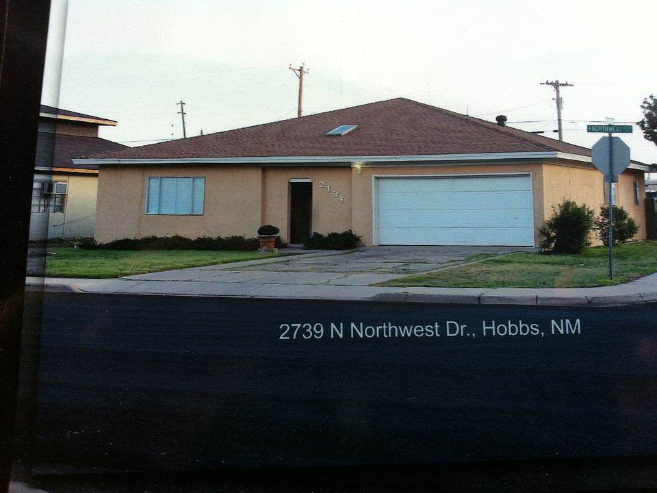 1st image of 2739 N Northwest Dr