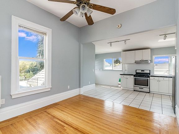 3rd image of 2100 Pacific Ave #2100