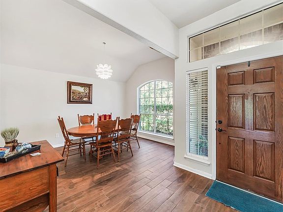 5th image of 3903 Chestnut Bnd