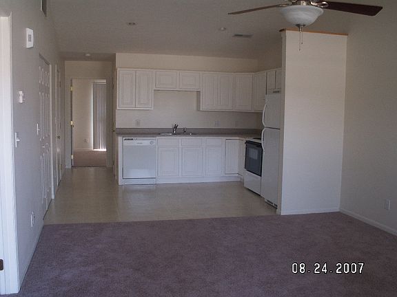 3rd image of 2270 Shamrock Ln #B