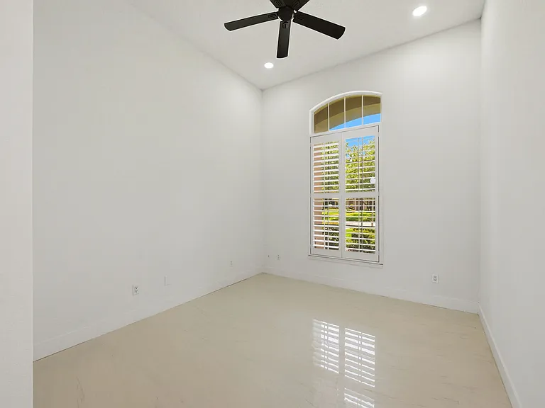 5224 Vistamere Ct — Photo 44
