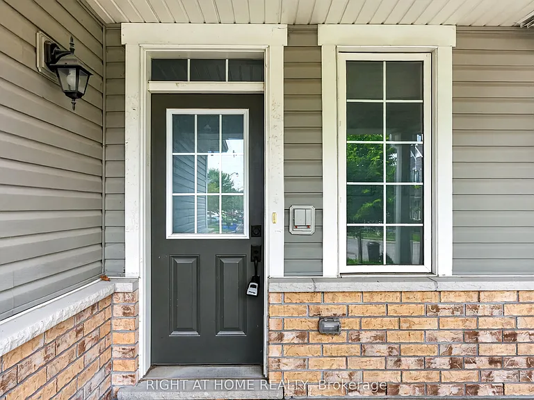 116 Conifer Creek Cir — Photo 3