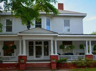 502 Entwistle St, Hamlet, NC 28345