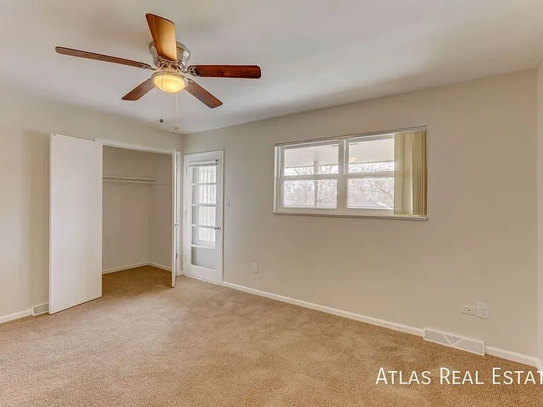 2565 Iris St — Photo 15