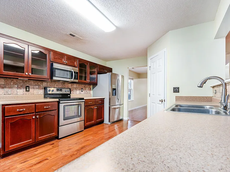 117 Vancouver Rd — Photo 12