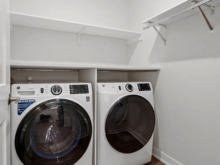 Maison - 1 Bed / 1 Bath - 785-791 Sq.Ft.