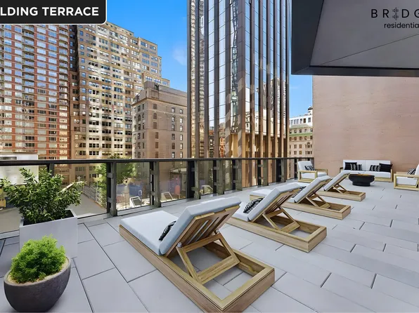 7 East 30th Street image 11 of 15