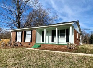 2309 Bonaire Ln, Greensboro, NC 27405