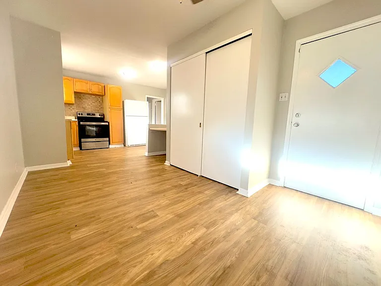 6837 Bradley Ave — Photo 5