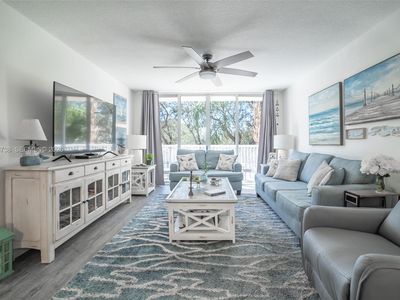609 E Sheridan St APT 308, Dania, FL, 33004