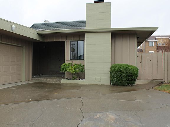 2nd image of 805 Hasvold Dr