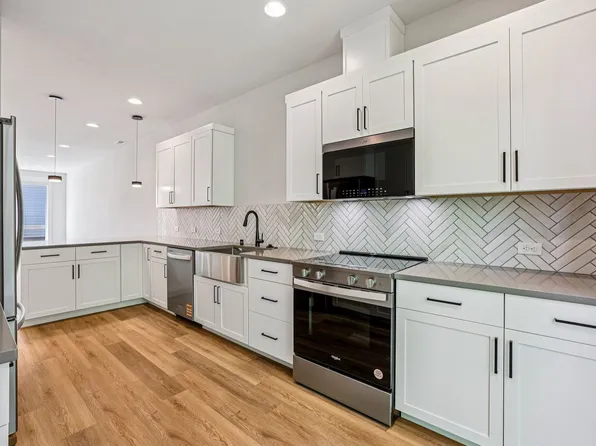 Terrace View Townhomes, 21216 52nd Ave W #21216, Mountlake Terrace, WA 98043