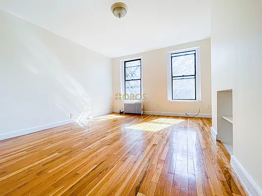 Rented by City Connections Realty | media 1