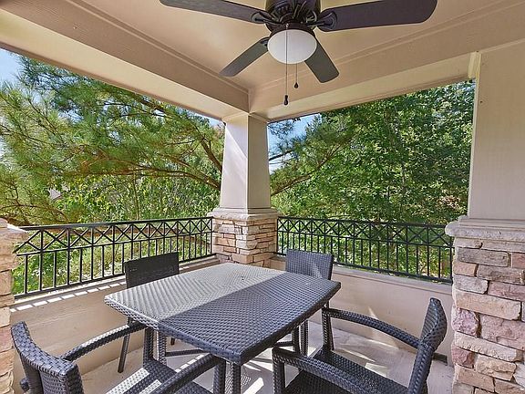 4th image of 37 Stone Creek Pl