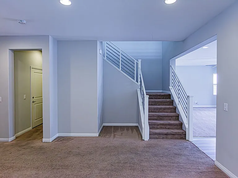 8538 Helvetia Ln — Photo 6