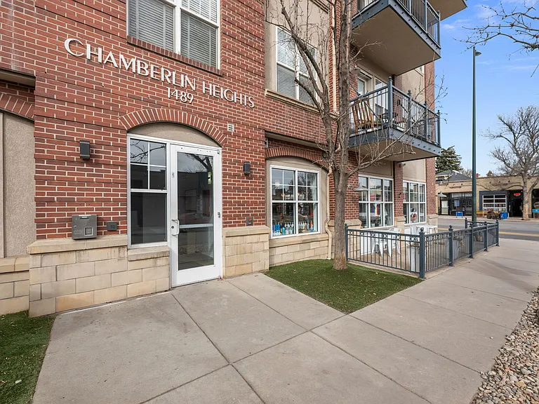 1489 Steele St #201 — Photo 2