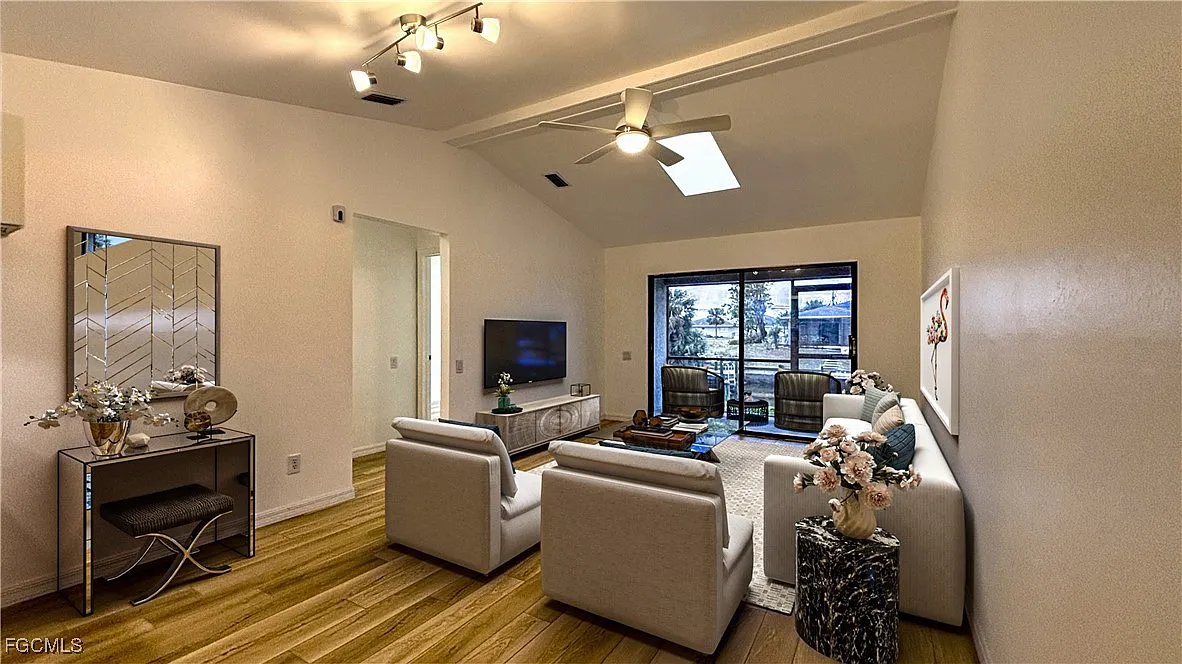 2 bed, 2.0 bath, 939 sqft, $1,690 — Photo 1