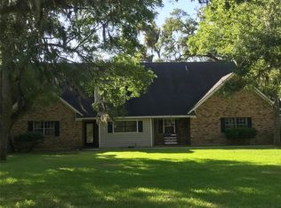 121 Fawn Trl, Lake Jackson, TX 77566
