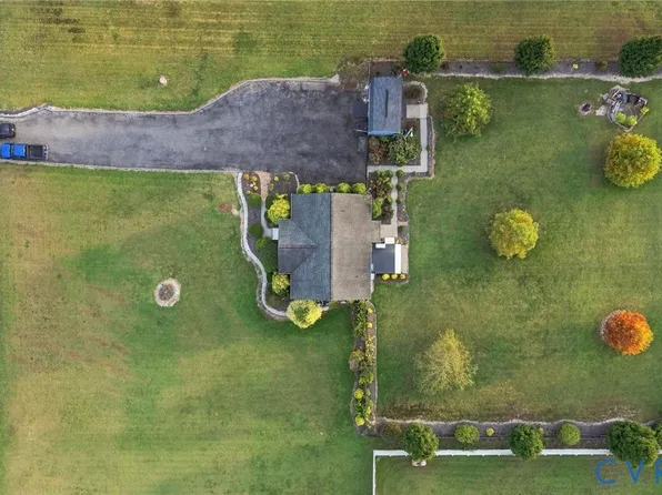8398 Rowanty Rd, Carson, VA 23830