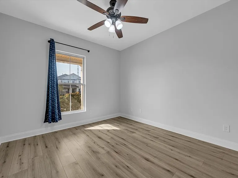 1121 Carlisle Pl — Photo 28