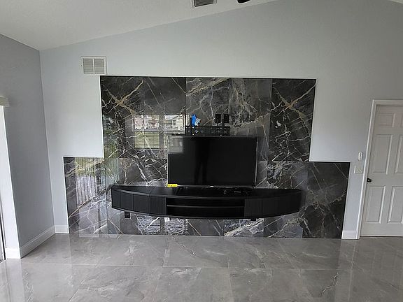 5th image of 4220 Gator Trace Ave #5G