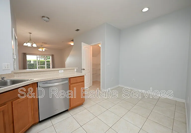 4219 Winding Vine Dr — Photo 7