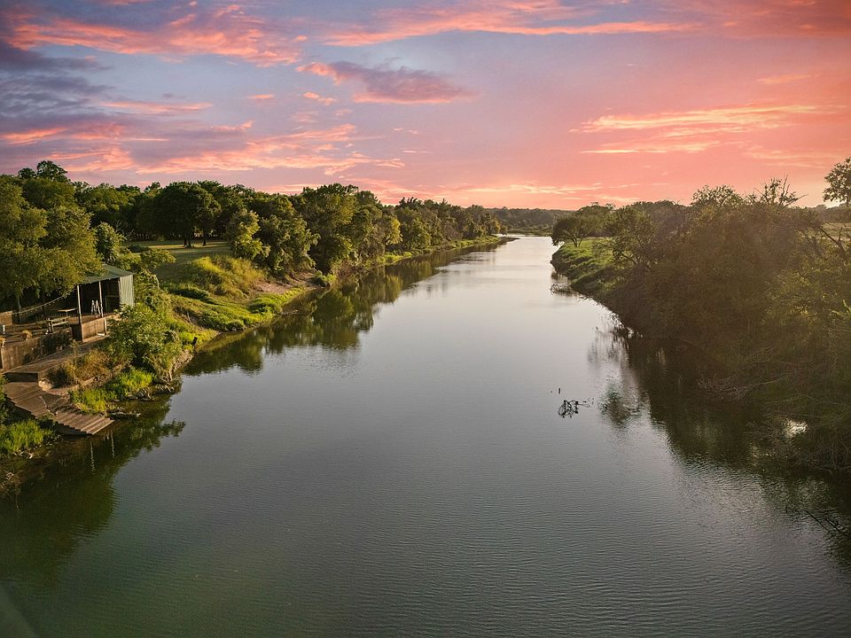 1st image of River Rd