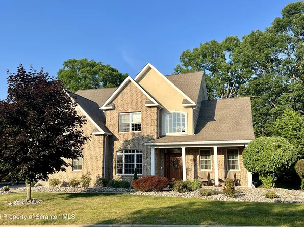 111 Joyce Dr, Moosic, PA 18507