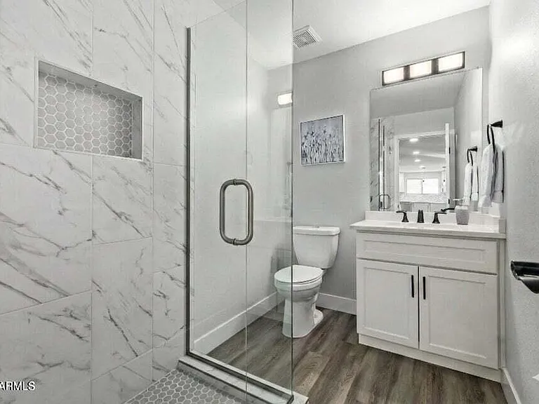 10617 W Daley Ln — Photo 51