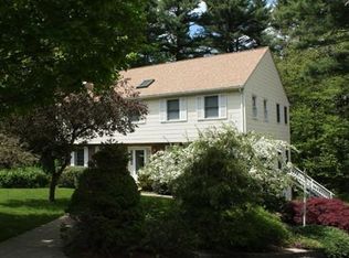 15 Overlock Dr, Northborough, MA 01532