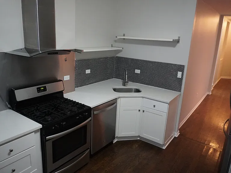 867 E Pershing Rd #2 — Photo 11
