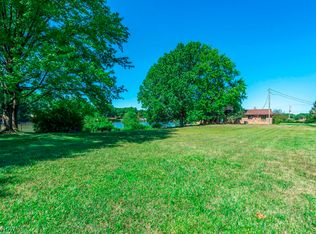 Vl Hollenbeck Cir, Cleveland, OH 44129