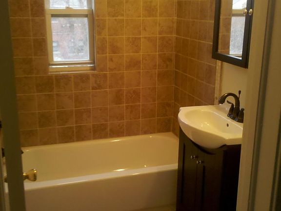 3rd image of 2141 Suitland Ter SE Unit A