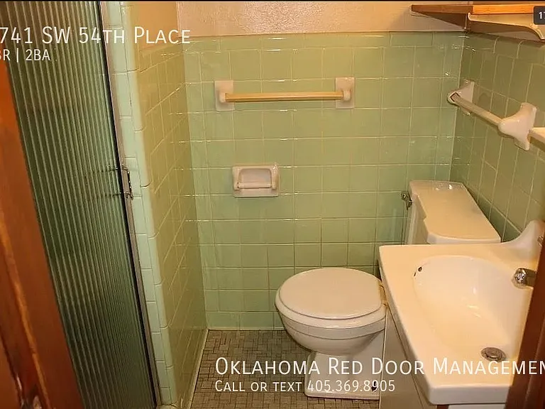 2741 SW 54th Pl — Photo 5