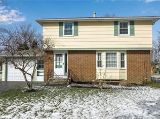 128 Schoelles Rd, Amherst, NY 14228