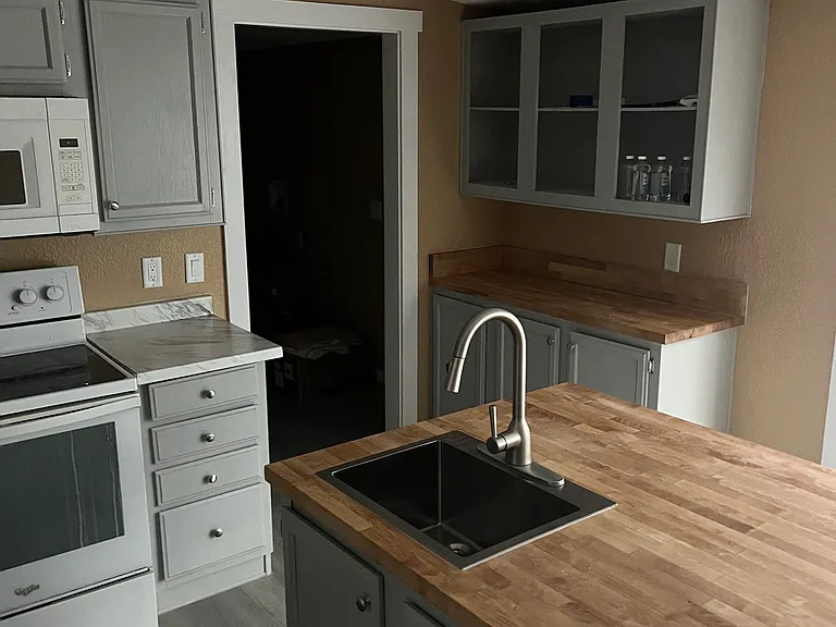 44 Los Chavez Ave — Photo 10
