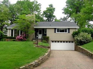 129 Southern Hilands Dr, Pittsburgh, PA