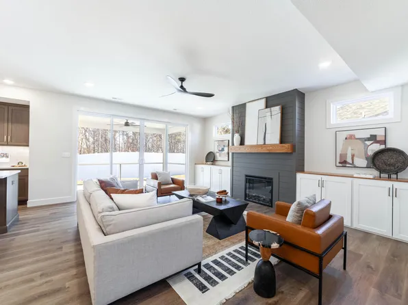 5017 Whisper Ct, Columbia, MO 65203