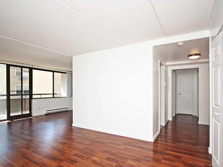 555 Gorge Rd #3B — Photo 6