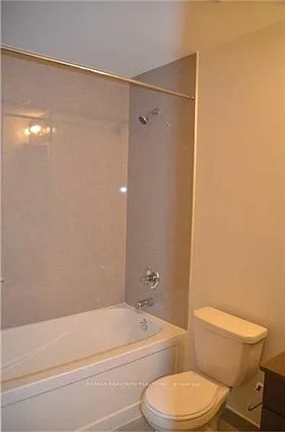 98 Lillian St #422 — Photo 12