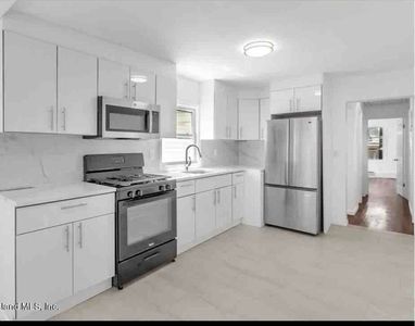 (Undisclosed Address), Staten Island, NY, 10304