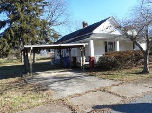 1st image of 306 Wood St