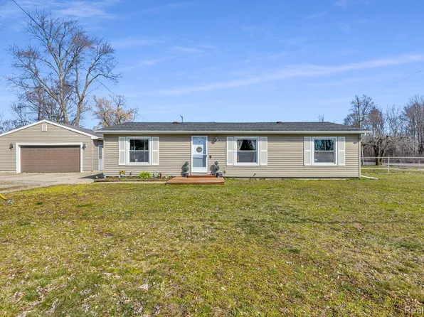 3208 Moak St, Port Huron, MI 48060