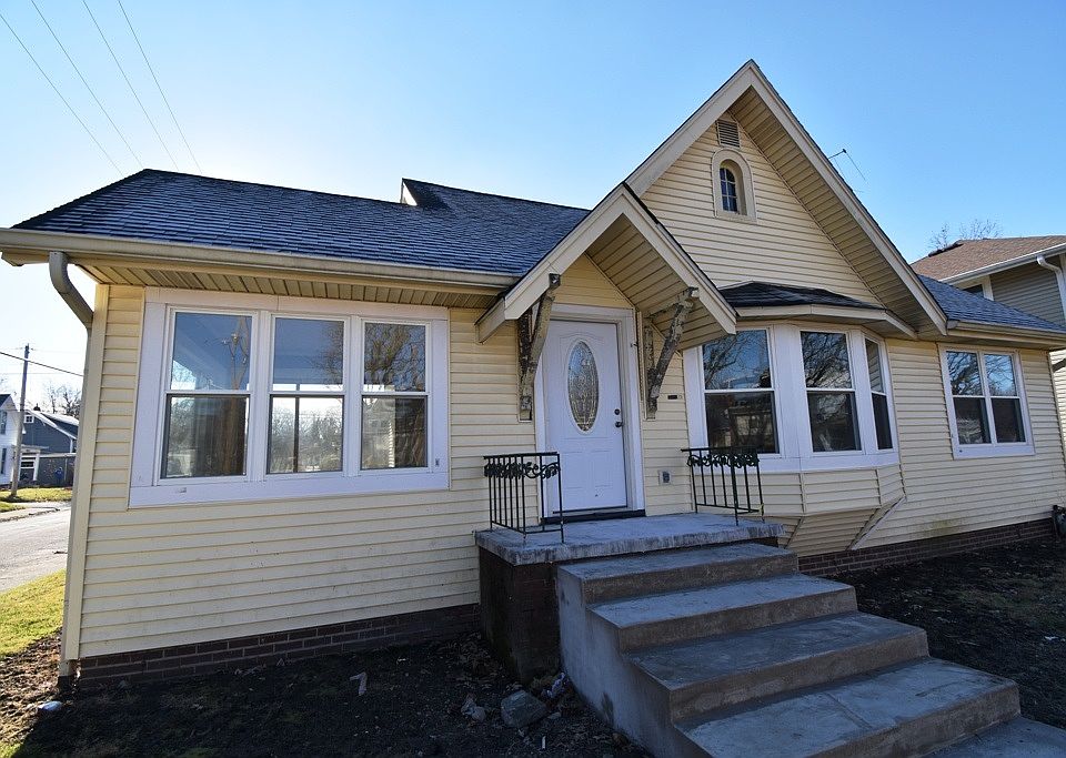 1st image of 659 E Armstrong St
