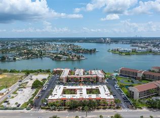 8911 Blind Pass Rd APT 305, Saint Pete Beach, FL 33706