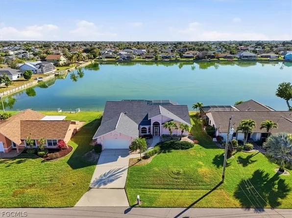 1120 SE 1st Ter, Cape Coral, FL 33990