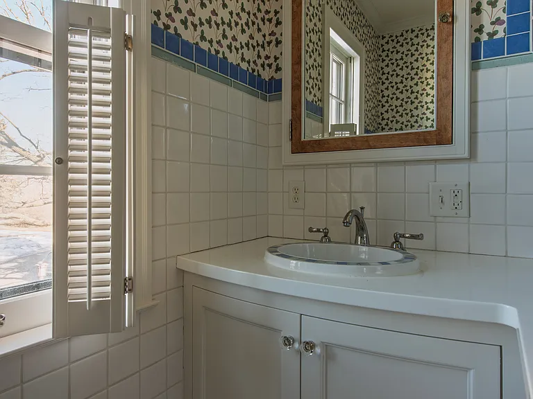 27 Highview Pl — Photo 41