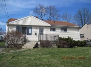 484 Penhale Ave, Campbell, OH