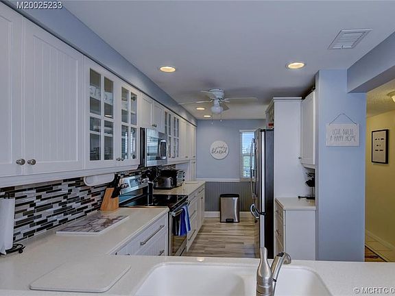 5th image of 10044 S Ocean Dr APT 503