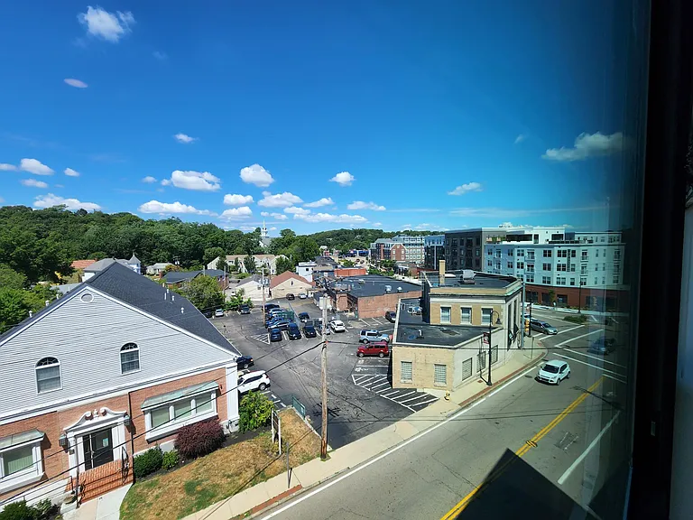 Ten Front Street — Photo 35